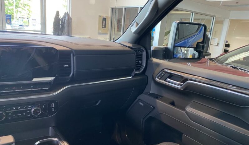 
								2025 Chevrolet Silverado 1500 Crew Cab Standard full									