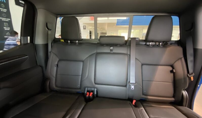 
								2025 Chevrolet Silverado 1500 Crew Cab Standard full									