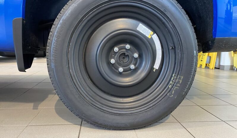 
								2025 Chevrolet Silverado 1500 Crew Cab Standard full									