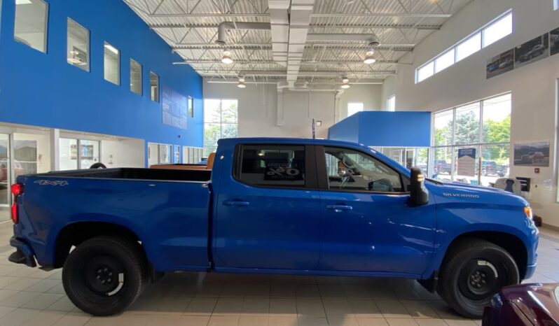 
								2025 Chevrolet Silverado 1500 Crew Cab Standard full									