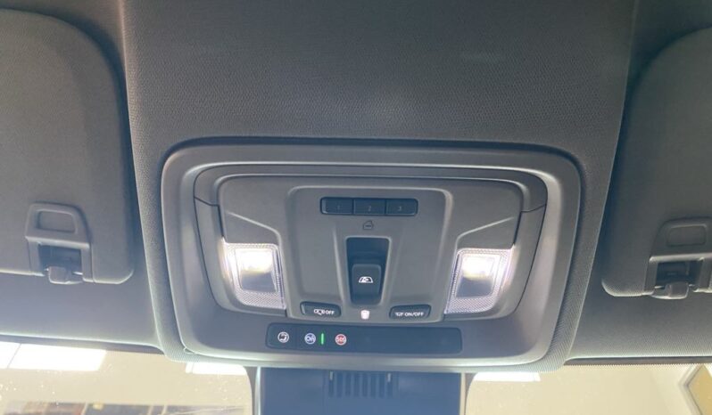 
								2025 Chevrolet Silverado 1500 Crew Cab Standard full									