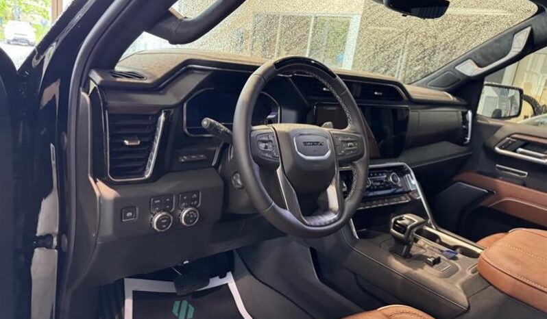 
								2025 GMC Sierra 1500 Crew Cab Short Box 4-Wheel Drive Denali Ultimate full									