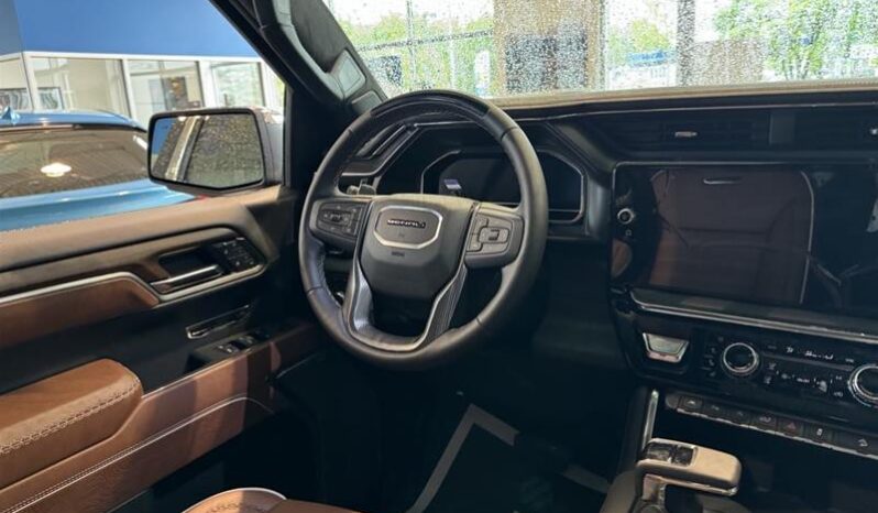 
								2025 GMC Sierra 1500 Crew Cab Short Box 4-Wheel Drive Denali Ultimate full									