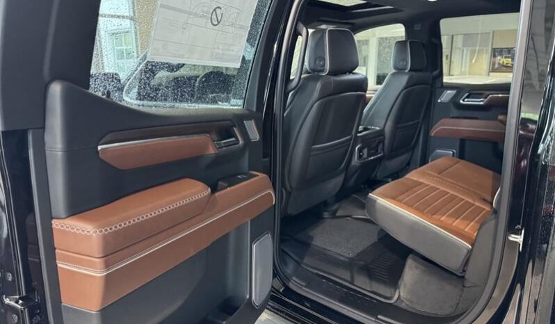 
								2025 GMC Sierra 1500 Crew Cab Short Box 4-Wheel Drive Denali Ultimate full									