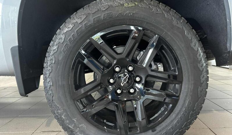 
								2026 Chevrolet Silverado 1500 Crew Cab Standard full									
