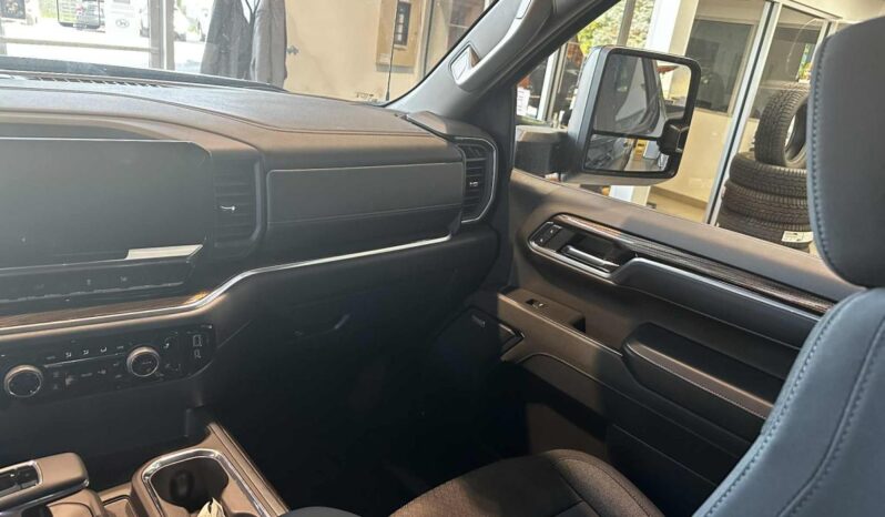 
								2026 Chevrolet Silverado 1500 Crew Cab Standard full									
