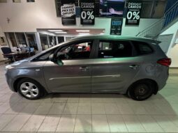 2016 Kia Rondo EX full