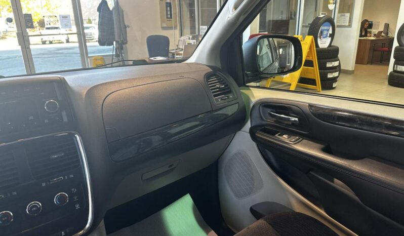 
								2017 Dodge Grand Caravan Cvp / Sxt full									