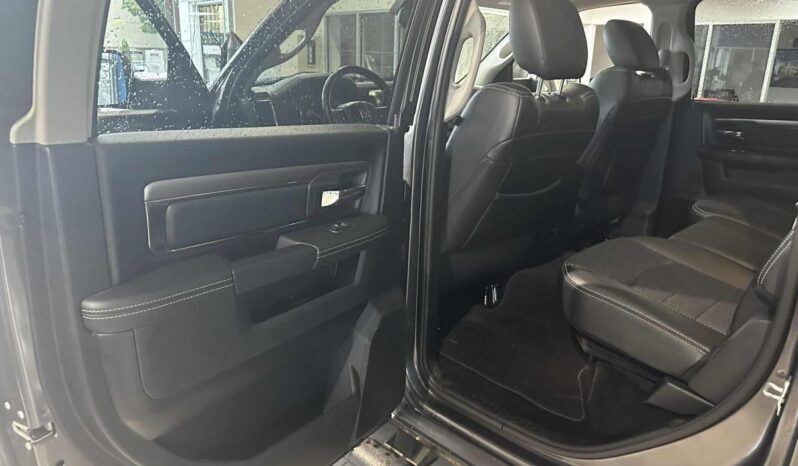 
								2017 RAM 1500 Sport 140.5″ Wb full									