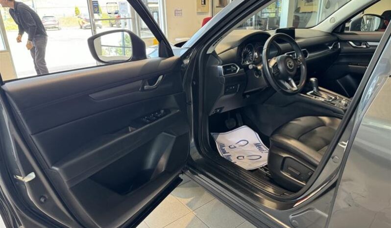 
								2019 Mazda CX-5 GS AWD at full									