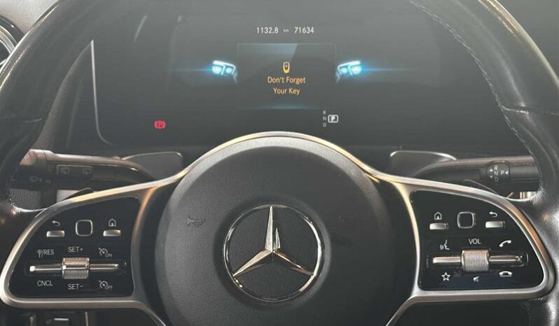 
								2021 Mercedes-Benz GLB250 4MATIC SUV full									