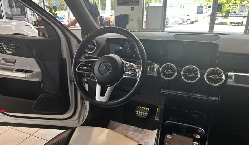 
								2021 Mercedes-Benz GLB250 4MATIC SUV full									