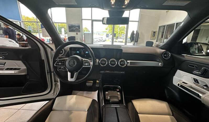 
								2021 Mercedes-Benz GLB250 4MATIC SUV full									
