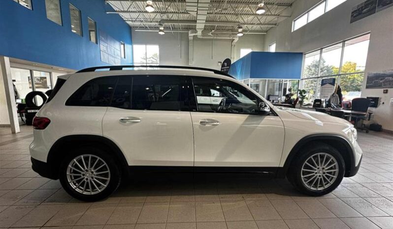 
								2021 Mercedes-Benz GLB250 4MATIC SUV full									