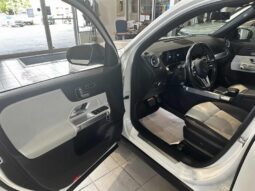 
										2021 Mercedes-Benz GLB250 4MATIC SUV full									