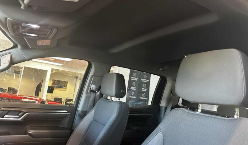 
								2022 Chevrolet Silverado 1500 Crew Cab 4×4 Lt full									