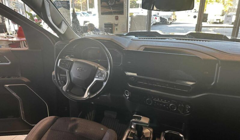 
								2022 Chevrolet Silverado 1500 Crew Cab 4×4 Lt full									