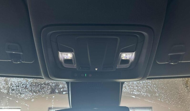 
								2022 Chevrolet Silverado 1500 Crew Cab 4×4 Lt full									