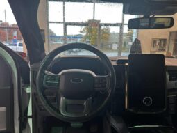 
										2023 Ford F-150 Lightning 4×4 – Supercrew full									