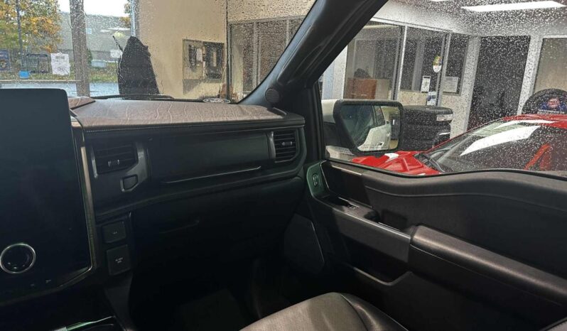 
								2023 Ford F-150 Lightning 4×4 – Supercrew full									