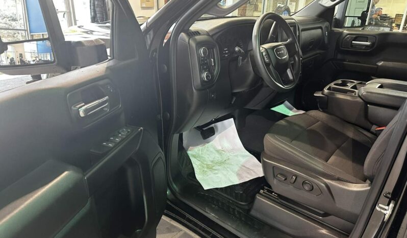 2023 GMC Sierra 1500 Crew Cab 4×4 Pro full