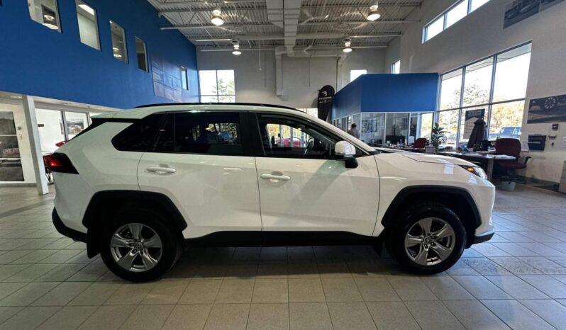 2023 Toyota RAV4 Xle Awd full