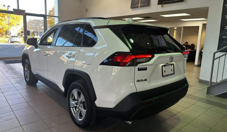 2023 Toyota RAV4 Xle Awd full