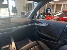 
										2024 Audi A4 45 2.0t Komfort full									
