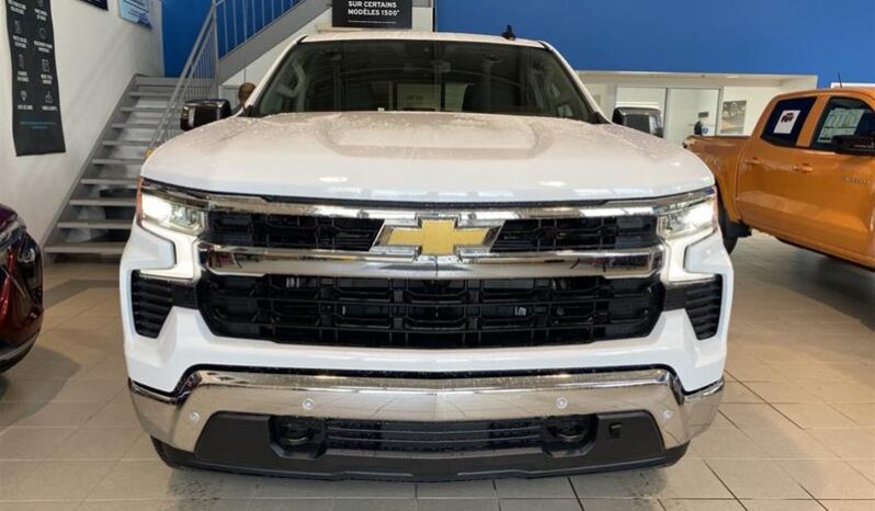 2025 Chevrolet Silverado 1500 Crew Cab Standard Box 4-Wheel Drive LT full