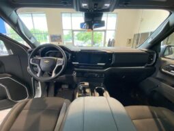 2025 Chevrolet Silverado 1500 Crew Cab Standard Box 4-Wheel Drive LT full