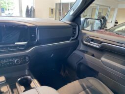 2025 Chevrolet Silverado 1500 Crew Cab Standard Box 4-Wheel Drive LT full