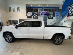 2025 Chevrolet Silverado 1500 Crew Cab Standard Box 4-Wheel Drive LT full