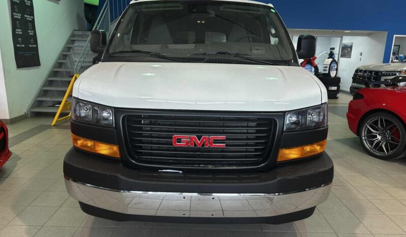 
								2025 GMC Savana Cargo 2500 Regular full									