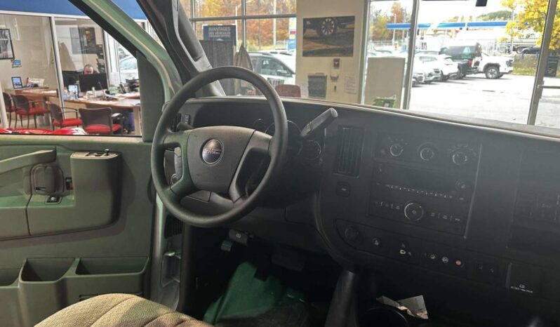 
								2025 GMC Savana Cargo 2500 Regular full									
