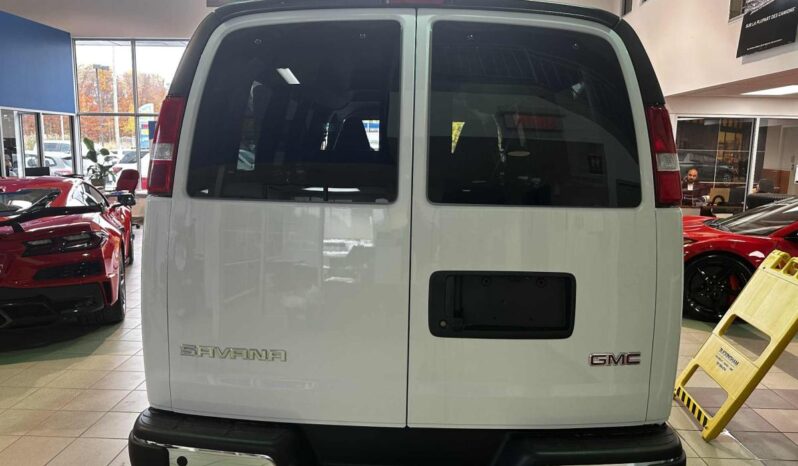 
								2025 GMC Savana Cargo 2500 Regular full									