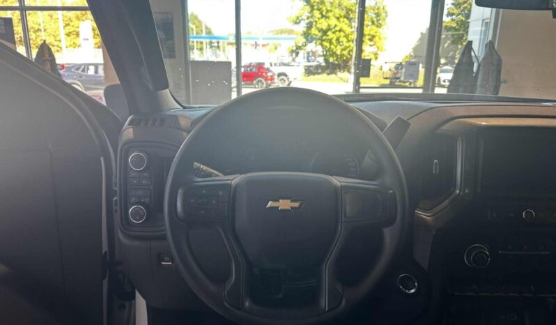 
								2026 Chevrolet Silverado 1500 Crew Cab Standard full									