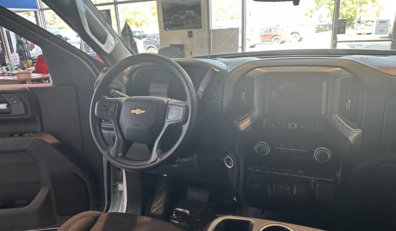 
								2026 Chevrolet Silverado 1500 Crew Cab Standard full									