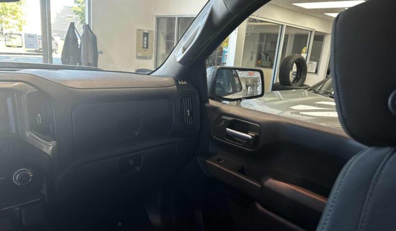 
								2026 Chevrolet Silverado 1500 Crew Cab Standard full									