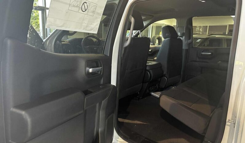 
								2026 Chevrolet Silverado 1500 Crew Cab Standard full									