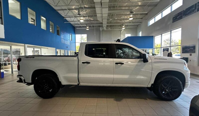 
								2026 Chevrolet Silverado 1500 Crew Cab Standard full									