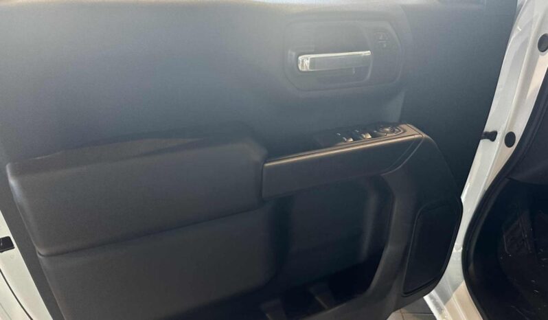 
								2026 Chevrolet Silverado 1500 Crew Cab Standard full									