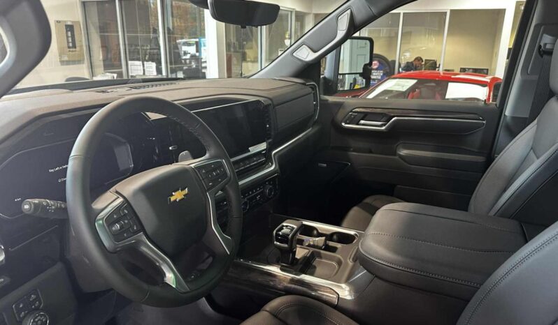 2026 Chevrolet Silverado 1500 Crew Cab Standard full