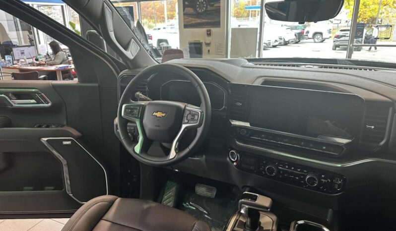 2026 Chevrolet Silverado 1500 Crew Cab Standard full