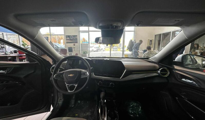 2026 Chevrolet Trax Fwd 4dr Lt full