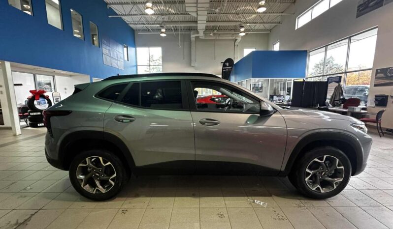 2026 Chevrolet Trax Fwd 4dr Lt full