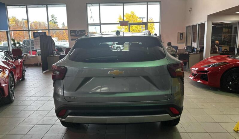 2026 Chevrolet Trax Fwd 4dr Lt full