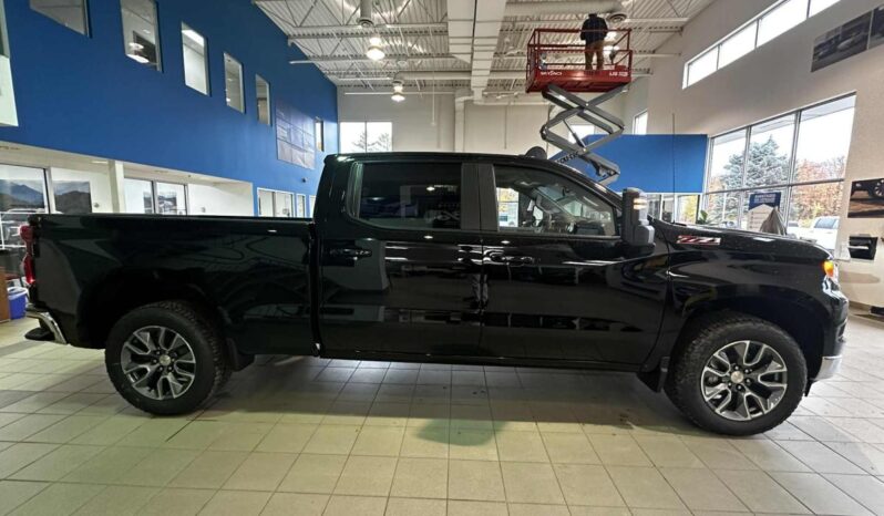 2026 Chevrolet Silverado 1500 Crew Cab Standard full