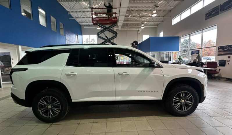2026 Chevrolet Traverse Awd 4dr Lt full