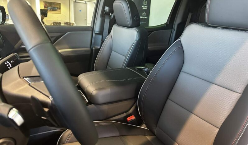 
								2026 Chevrolet Silverado EV E4wd Crew Cab Max full									