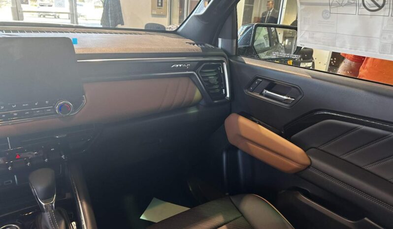 2026 GMC Canyon Crew Cab Short Box 4 full